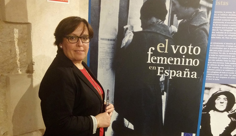 Ciudad Real Olmedo rinde homenaje a las mujeres en la presentación de la exposición ‘El voto femenino en España’