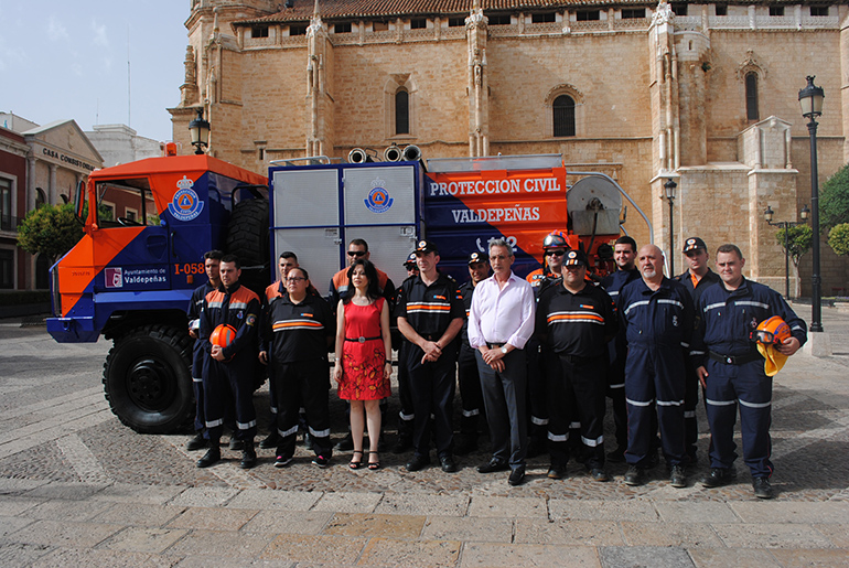 Valdepeñas Protección Civil incorpora a su flota un camión contra incendios e inundaciones