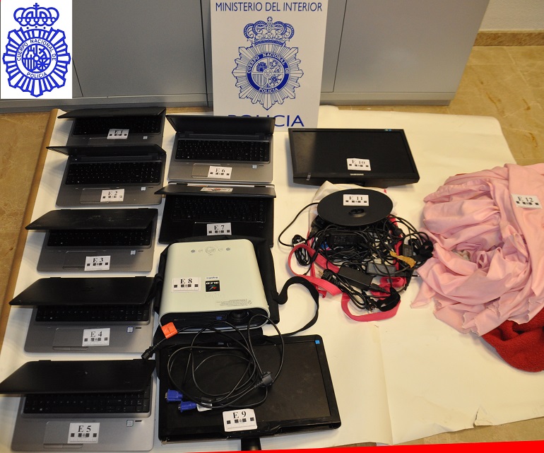 Valdepeñas La Policía Nacional detiene a los autores del robo perpetrado en la sede de la Cruz Roja