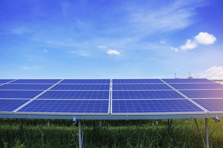 Autorizada la instalación de tres plantas fotovoltaicas en Alcázar de San Juan con una inversión de más de 73 millones de euros