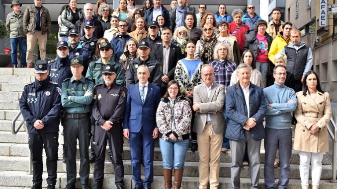 Puertollano guarda un minuto de silencio y solidaridad con los afectados y victimas de la DANA