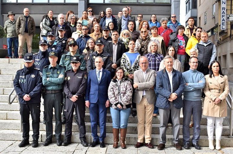 Puertollano guarda un minuto de silencio y solidaridad con los afectados y victimas de la DANA