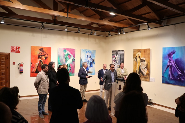 El Museo López Villaseñor acoge la exposición “De José a Juan. Un siglo de toreo a la verónica” del pintor almagreño Álvaro Ramos en el 25º aniversario del Ateneo Taurino Manchego