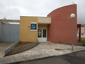 Nueva agresión a un médico en Poblete El paciente irrumpe violentamente en el centro de salud y golpea al facultativo
