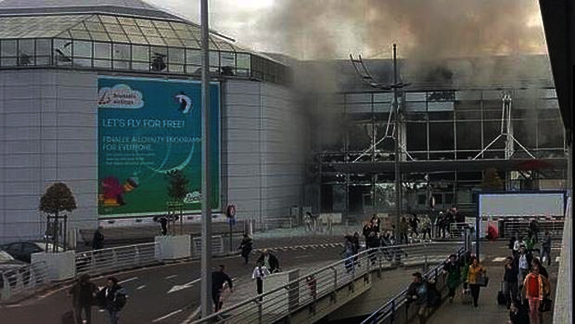 Dos explosiones en el aeropuerto de Bruselas con varios muertos y heridos