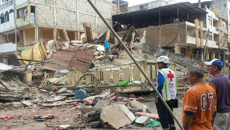 Cruz-Roja-Española-lanza-un-llamamiento-para-ayudar-a-las-víctimas-del-terremoto-en-Ecuador