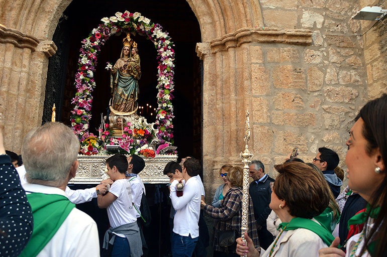 Ciudad Real Unas siete mil personas acompañaron a la Virgen de Alarcos hasta su Ermita-1