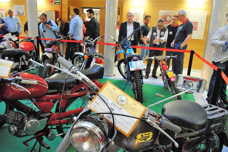 Valdepeñas El Centro Cultural La Confianza acoge hasta el próximo 7 de mayo una exposición de motos antiguas
