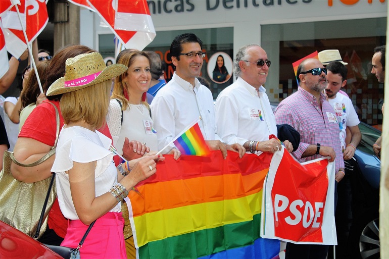 El PSOE sale a la calle para apoyar la lucha contra la LGTBIfobia