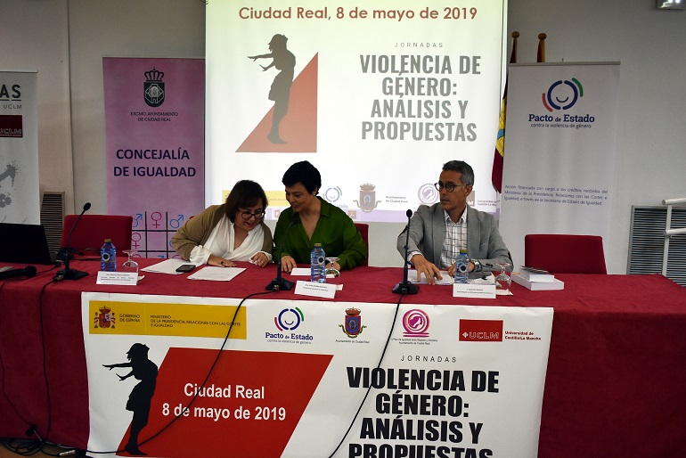 Ciudad Real La Concejalía de Igualdad analiza la formación y coordinación necesaria contra la violencia de género