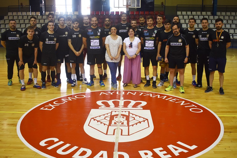Ciudad Real Pilar Zamora “Nuestra capital se merece tener un equipo en la máxima categoría del balonmano”