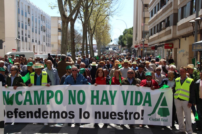 El campo colapsará la provincia de Ciudad Real el 9 de marzo al considerar “insuficientes” las medidas aprobadas por el Gobierno