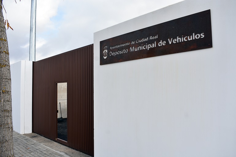 Ciudad Real Pilar Zamora visita las obras del nuevo depósito municipal de vehículos