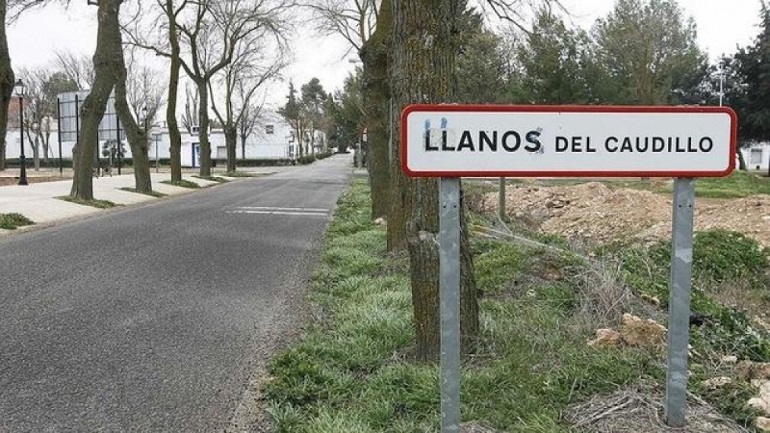 El Ayuntamiento de Llanos del Caudillo dota de 8 purificadores de aire al colegio público de la localidad