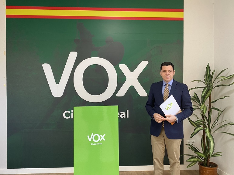 VOX Ciudad Real presenta una moción para el pleno de febrero referente al plan de vacunación nacional.