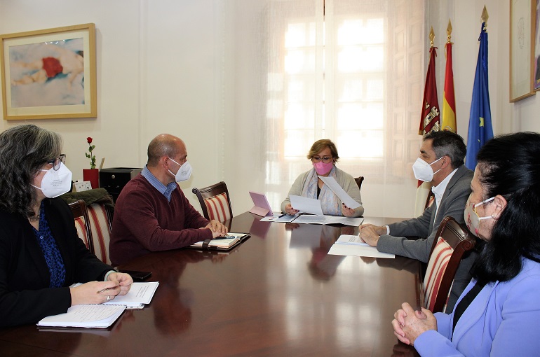 Villarrubia de los Ojos solicita al ejecutivo regional se retome el expediente para declarar la Romeria Fiesta de la Cruz de Mayo como Fiesta de Interes Turístico Regional