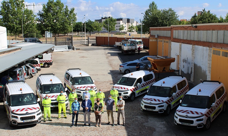Las brigadas de carreteras de Ciudad Real tienen seis nuevas furgonetas