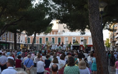 Daimiel: La Plaza de España acoge una multitudinaria eucaristía en recuerdo de los fallecidos por COVID