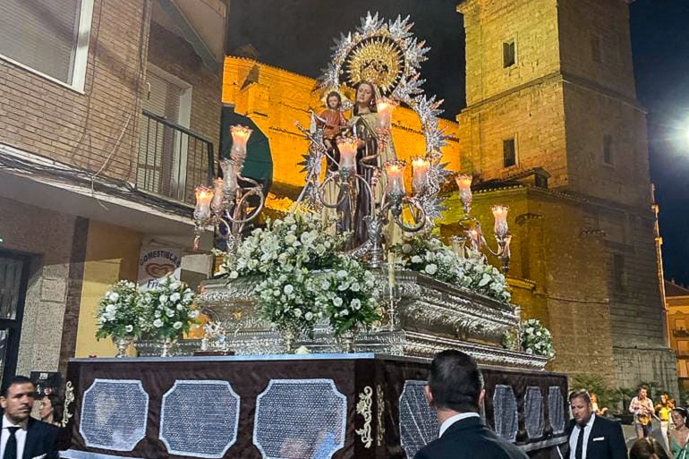 Ciudad Real La Virgen del Carmen procesionó a costal poniendo el broche final a los cultos que se han celebrado durante los pasados días