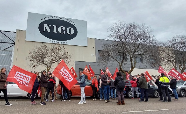 Los trabajadores de Jamones Nico y CCOO denuncian actitudes antisindicales y despidos injustificados