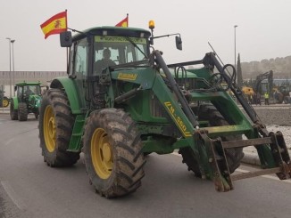 Protesta agraria en Ciudad Real Los tractores se movilizan para denunciar la crisis en el campo