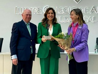 Rosa Romero nombrada Colegiada de Honor por el Colegio de Abogados de Ciudad Real