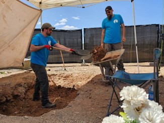 Comienzan las exhumaciones de cinco nuevas fosas comunes en el cementerio de Manzanares
