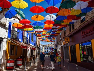 Valdepeñas abre sus paraguas este verano rindiendo homenaje a los Juegos Olímpicos