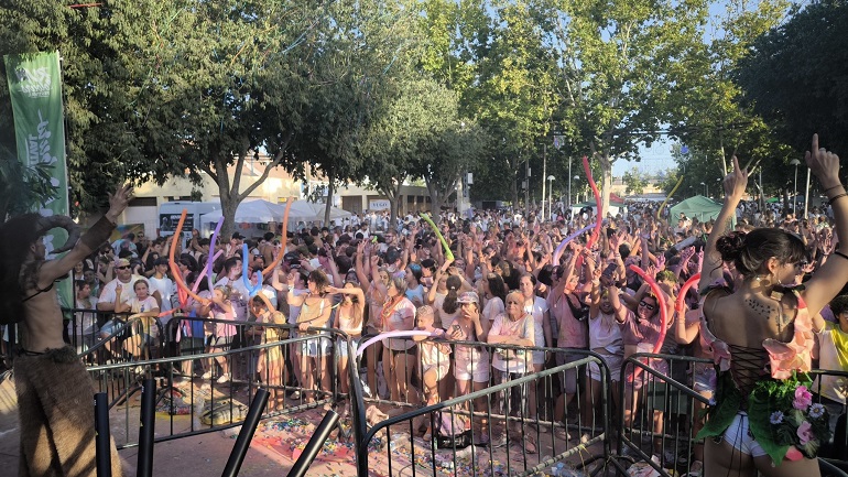 Ciudad Real se tiñe de fiesta! Miles de jóvenes celebran la tradicional zurra