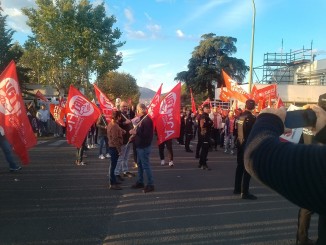 Arranca la huelga indefinida en Navec con un seguimiento del 100% de la plantilla