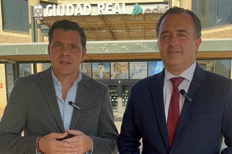 VOX exige soluciones inmediatas para el caótico servicio de trenes en Ciudad Real