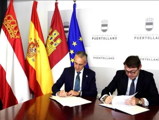 Puertollano apuesta por el emprendimiento Renueva convenio para el Vivero de Empresas