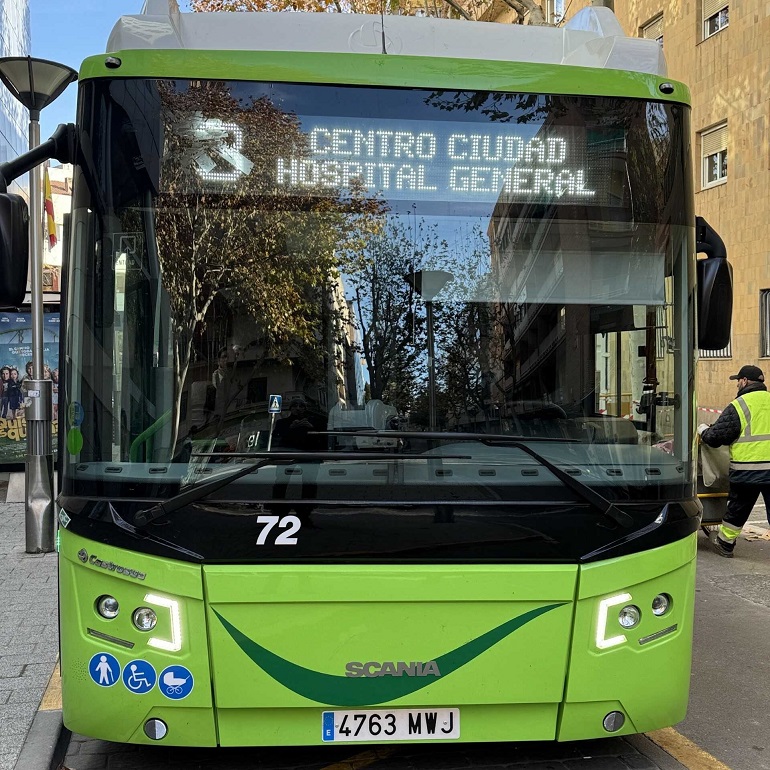 Ciudad Real se sube a la modernidad! Nuevos autobuses y el pago digital revolucionan el transporte urbano