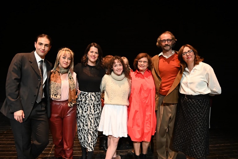 María Jesús Pelayo reafirma el compromiso con la cultura y el talento local en la XXXIII Muestra Provincial de Teatro