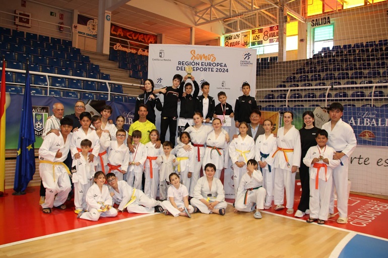 Club Kimte’s arrasa con 38 medallas y se corona campeón de combate en el Taekwondo Escolar de Castilla-La Mancha