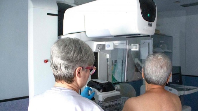 Detección precoz del cáncer de mama Los hospitales de Valdepeñas, Puertollano, Manzanares y Tomelloso incorporan mamógrafos de última generación