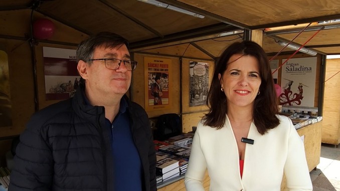 María Jesús Pelayo invita a descubrir Ciudad Real a través de los libros La BAM protagoniza la Feria del Libro con su caseta innovadora