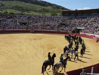 Más de 2.500 escolares vibran con la espectacular exhibición de la Guardia Civil en Puertollano “Hoy sembramos vocaciones”