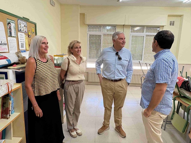 Ciudad Real prioriza el bienestar educativo Pintura integral en colegios para empezar el curso en óptimas condiciones