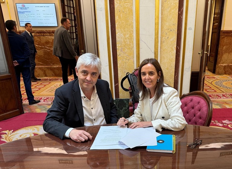 Fúnez y Belda exigen la dimisión del ministro Puente por el colapso ferroviario en Ciudad Real