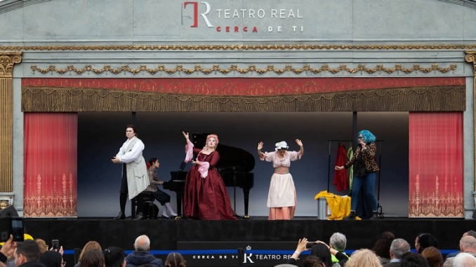 La Carroza del Teatro Real llega a Almagro ¡Vive la ópera en la Plaza Mayor!