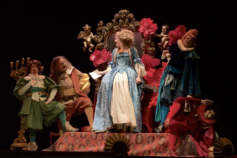 Títeres de Andersen y Morboria iluminan Torralba de Calatrava en el XIV Festival de Teatro