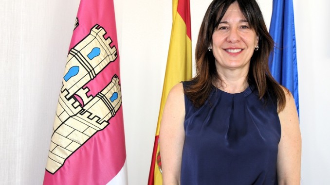 Blanca Fernández (Junta) destaca el magnífico dato de empleo Page ha reducido el paro a la mitad en 10 años