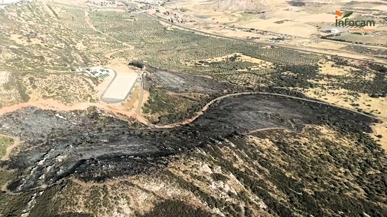 Controlado el incendio forestal cercano al Polígono Industrial La Nava de Puertollano