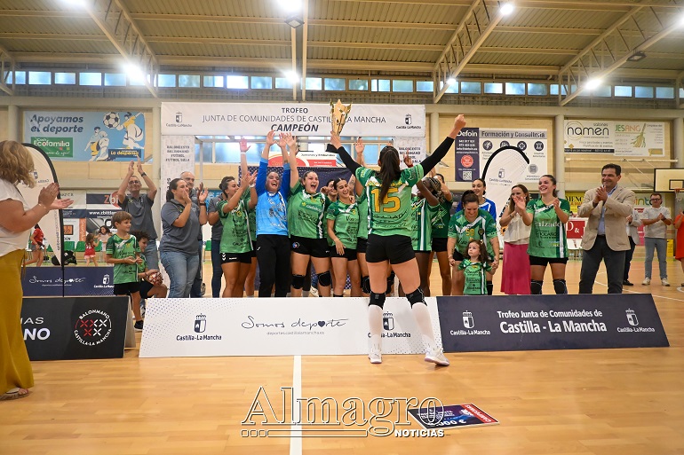 El BM Bolaños conquista el Trofeo JCCM tras imponerse al Soliss BM Pozuelo por un resultado final de 27-22