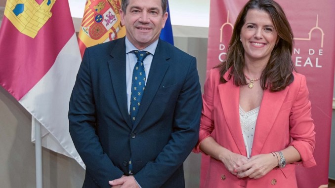 María Jesús Pelayo, vicepresidenta primera de la Diputación, nombrada nueva presidenta del Consejo de Administración del diario Lanza