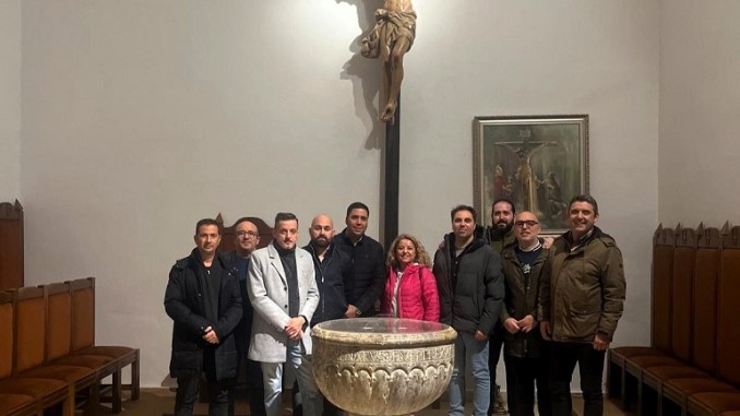 La Hermandad del Santísimo Cristo de la Caridad de Ciudad Real confía su imagen de Semana Santa 2026 al pintor almagreño Álvaro Ramos