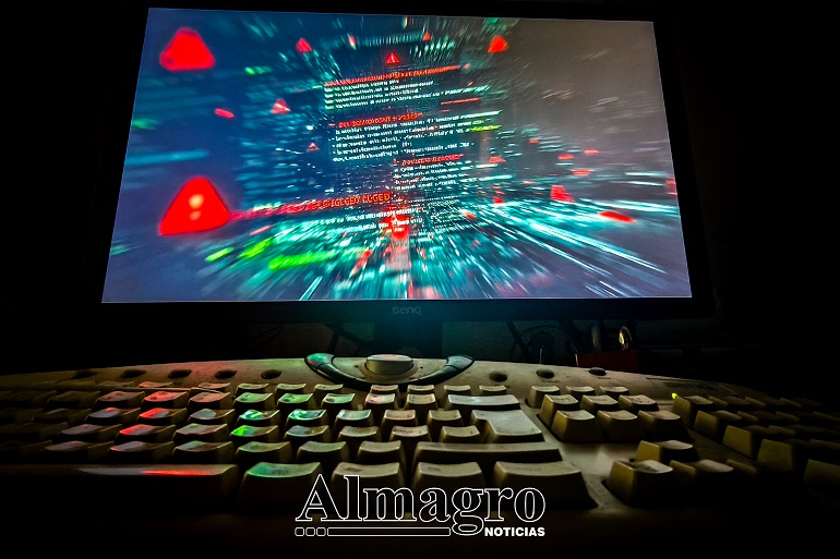 Ciberfraudes en Navidad la Guardia Civil pide máxima precaución