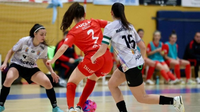 El Almagro FSF vuela alto pese a dejar escapar dos puntos en Martos