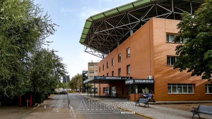 El Colegio de Médicos exige medidas urgentes tras la brutal agresión a una doctora de Urgencias en Puertollano